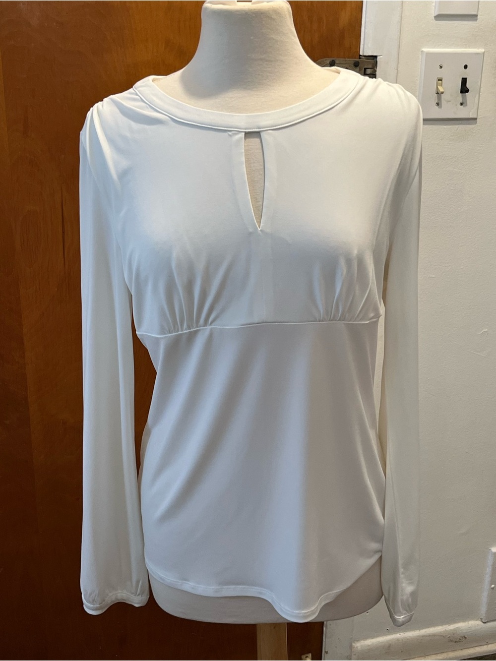 Laundry by Shelli Segal Women’s White Long Sleeve Blouse. Size Large EUC